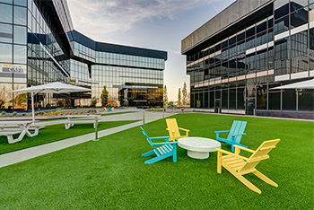 Emerald Plaza nighttime